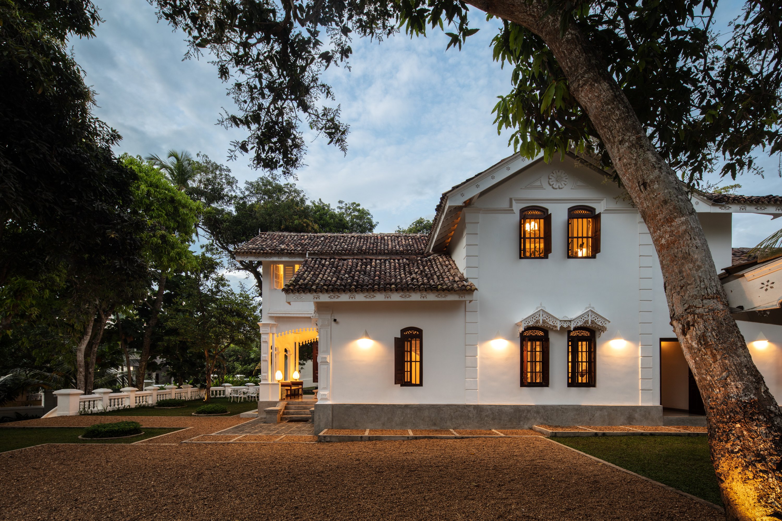 ARCHITECTURAL - RIVER HOUSE